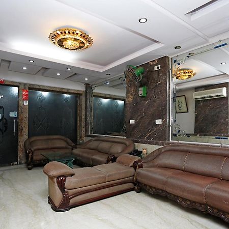 Hotel O Mid Town Delhi  Buitenkant foto