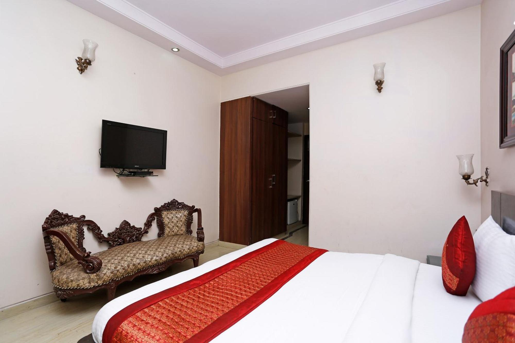 Hotel O Mid Town Delhi  Buitenkant foto