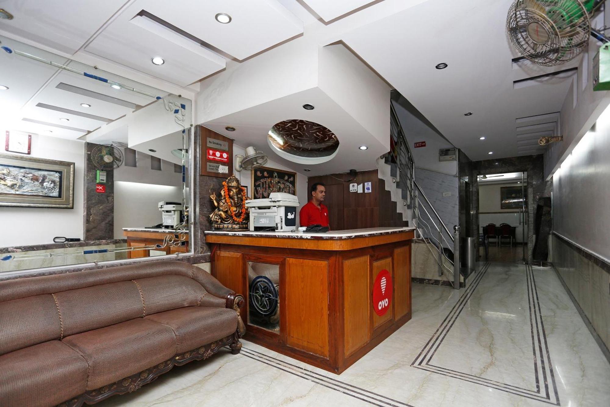 Hotel O Mid Town Delhi  Buitenkant foto